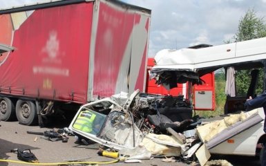 Смертельное ДТП под Житомиром: в прокуратуре приняли решение по владельцу маршрутки