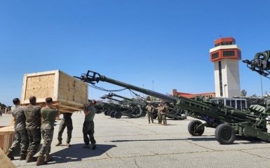 Одразу три ключові партнери України виступили проти надання касетних боєприпасів від США