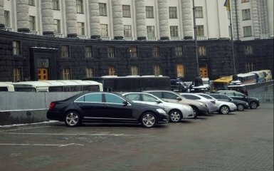 У министра-бодибилдера произошел казус с охраной Кабмина