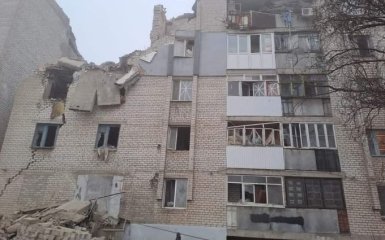 Военные армии РФ беспощадно обстреливают Херсонскую область и населенные пункты Донбасса