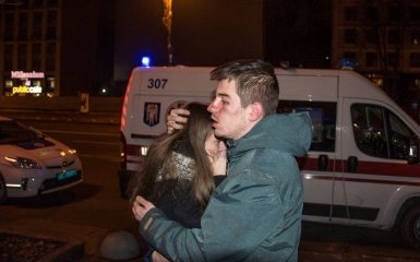 В центре Киева сотрудники пиццерии избили посетителей: опубликовано видео