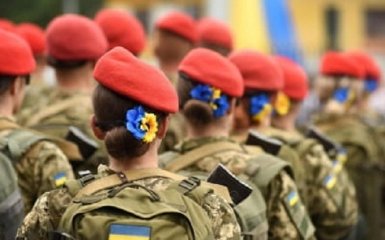 Міноборони спростувало фейк про мобілізацію українок та заборону виїзду жінок за кордон