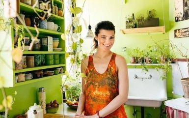 Женщина посадила у себя дома 500 растений: фото самых зеленых апартаментов