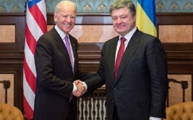 Порошенко і Байден обговорили в Давосі ситуацію на Донбасі