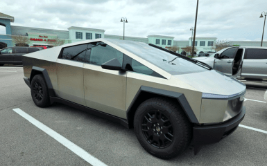 Tesla Cybertruck explosion. What really happened in the USA