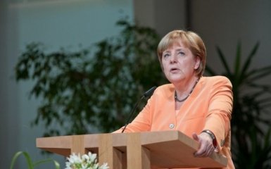 Жодних угод з Путіним: Меркель висунули безкомпромісну вимогу