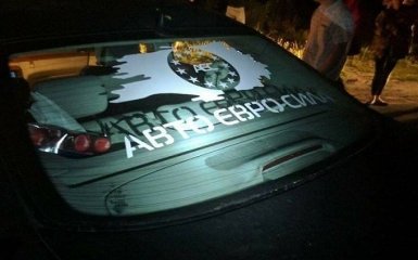 В Київській області обстріляли авто голови організації “Авто Євро Сила”: з’явились фото
