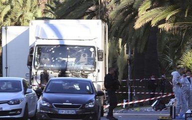Страшний теракт в Ніцці: з'явилися подробиці про постраждалих і нове відео трагедії
