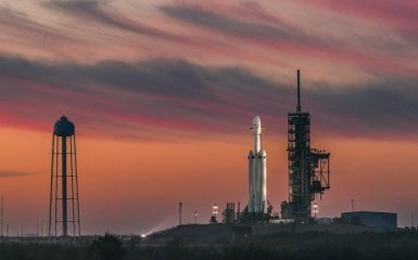 SpaceX снова отложила запуск спутников для глобального интернета: названа причина