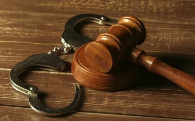 Судью Тандыра оставили под стражей без права внесения залога. Он сбил насмерть нацгвардейца