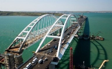 Массовое нарушение правил дорожного движения на Керченском мосту: известна причина