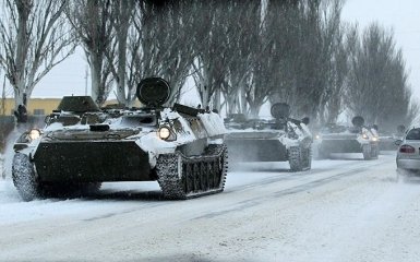 Появилось новое видео с путинскими танками на Донбассе