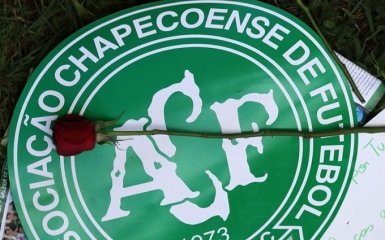 Выживший в авиакатастрофе с футболистами журналист: люди умерли из-за идиотского решения