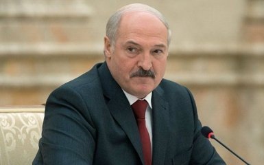 "Робимо подарунок ворогам": для чого Лукашенко зустрічався з кумом Путіна