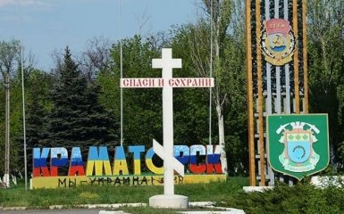 Нардеп від Порошенка веде бізнес в Криму, а його завод на Донбасі працює для Росії - активіст