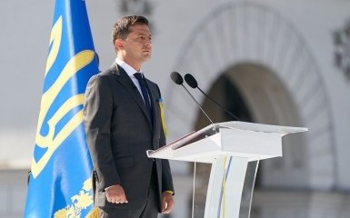 У Зеленского признались, почему уволили еще одного члена своей команды