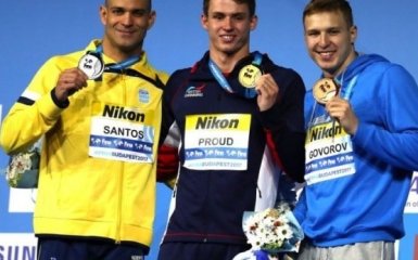 Первая медаль Украины, уверенный триумф фаворитов. Итоги второго дня чемпионата мира по плаванию