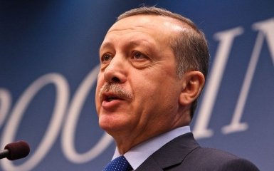Эрдоган обещает стать посредником между Зеленским и Путиным