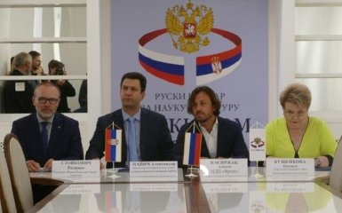 Міносвіти Сербії підписало угоду з дитячим табором "Артек" в окупованому Криму