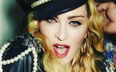 Пьяные Мадонна и Кейт Мосс устроили разврат на модной вечеринке: появились фото и видео
