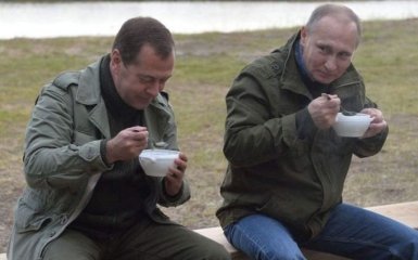 Путін і рибалки: в мережі продовжують висміювати главу Кремля