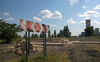 На Луганщині знову підірвали пам'ятник бойовикам: з'явилися фото і дані про постраждалих