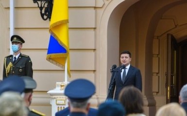 Зеленський раптово вирішив провести військовий парад в Україні