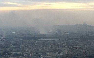 Верхний этаж знаменитого отеля Ritz в Париже охватил огонь