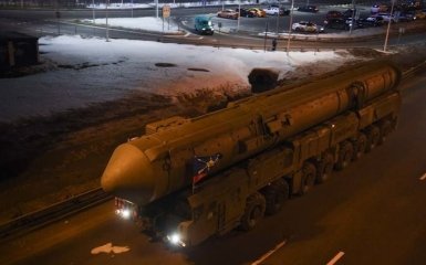РФ сконцентрировала на аэродроме в Беларуси много ЗРК с ракетами