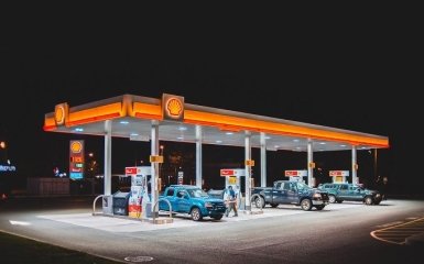 В Україні різко подорожчали бензин та дизельне пальне