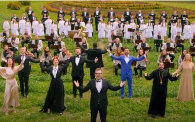 Украинские звезды впервые в мире исполнили "Христос Воскрес!" на 12-ти языках