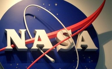 Суперлуние и гибель звезд: появился топ-10 фото от NASA за 2016 год