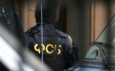 У Криму провели нові обшуки з затриманнями