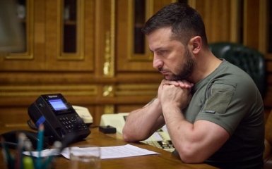 Зеленский поговорил с Макроном об оружии для Украины и расследовании военных преступлений РФ