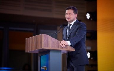 Зеленський ввів у дію санкції проти Шарія й Гужви