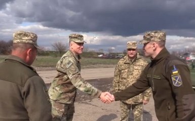 Стало відомо, чому американці приїхали в зону ООС на Донбасі