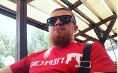 Одиозный главарь боевиков ДНР уехал к верблюдам: опубликованы фото