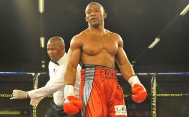 "Скала" из ЮАР: Усик получил соперника на первый чемпионский бой