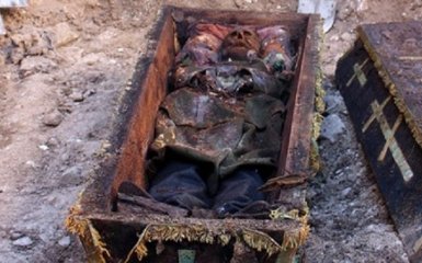У Туреччині відкопали труну з рештками російського генерала: опубліковані фото