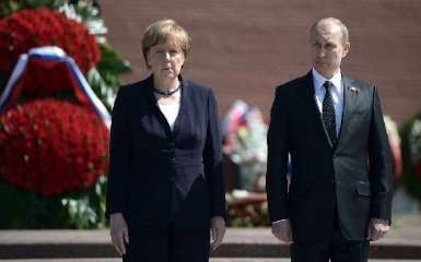 Меркель звернулась до Путіна з терміновою вимогою