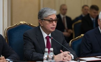 Президент Казахстана в присутствии Путина отказался признавать "ЛДНР"