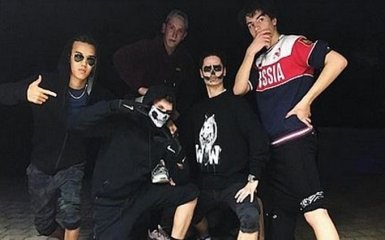 Порошенко прокоментував скандал із футболкою сина