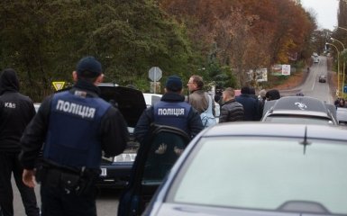 На Закарпатье из-за мощной акции протеста перекрыта граница: появились фото