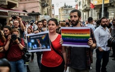 В Турции жестоко разогнали ЛГБТ-марш: опубликовано видео