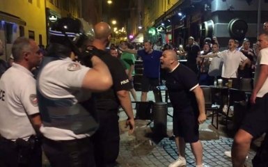 Французька поліція жорстко взялася за росіян на Євро-2016: соцмережі веселяться