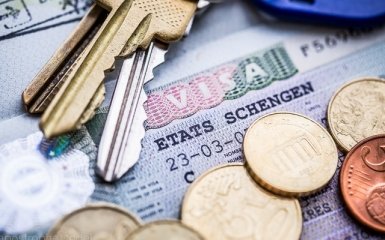 В бюджете не было нормы, которая срывает безвизовый режим