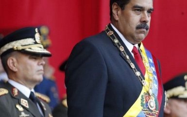 На президента Венесуели вчинили замах в прямому ефірі: момент спроби вбивства потрапив на відео