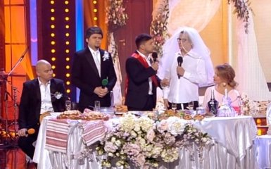 Пародисты устроили "свадьбу" Порошенко и Яценюку: опубликовано видео