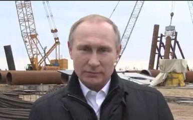 Путин на камеру соврал о референдуме в Крыму: опубликовано видео