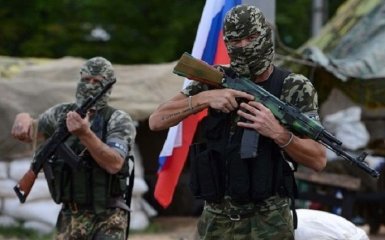 Война на Донбассе: боевики увеличили количество обстрелов перед встречей Путина и Порошенко